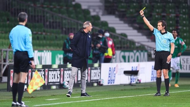 Adi Hütter bekommt Gelbe Karte Adi Hütter bekommt Gelbe Karte