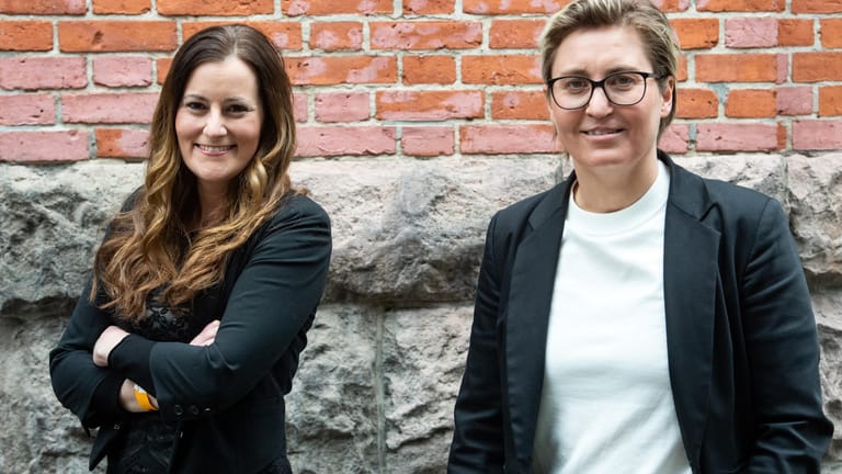 Janine Wissler (l.) und Susanne Hennig-Wellsow sind die neue Führungsspitze der Linken.