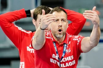 Flensburgs Trainer Maik Machulla muss nicht mit seinem Team nach Szeged reisen.