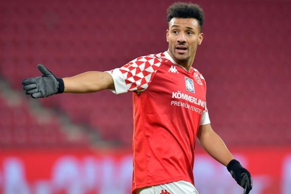 Der Mainzer Karim Onisiwo wurde nach der Partie gegen Borussia Mönchengladbach rassistisch beleidigt.
