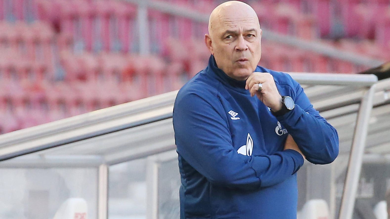 Glücklos bei S04: Trainer Christian Gross.