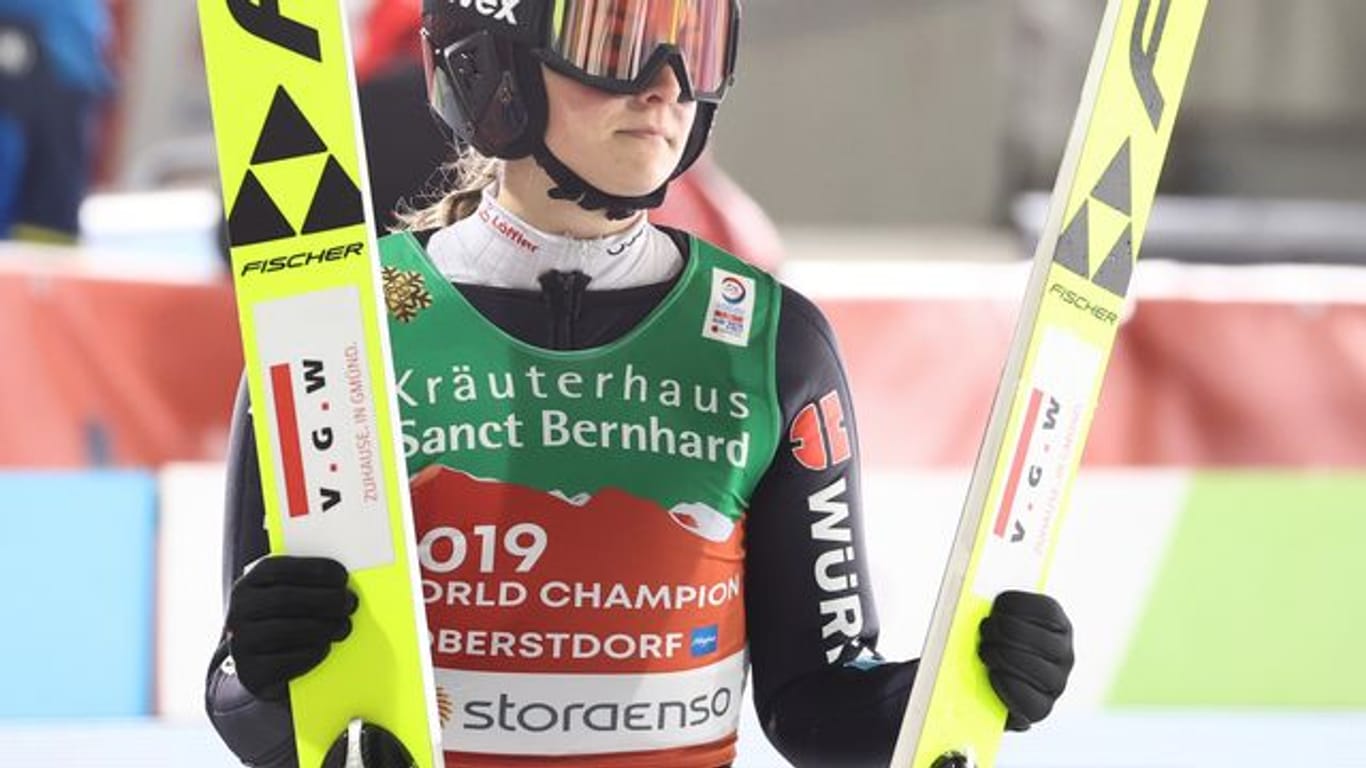 Anna Rupprecht wurde neben Katharina Althaus, Karl Geiger und Markus Eisenbichler von Bundestrainer Stefan Horngacher für den Mixed-Teamwettbewerb nominiert.