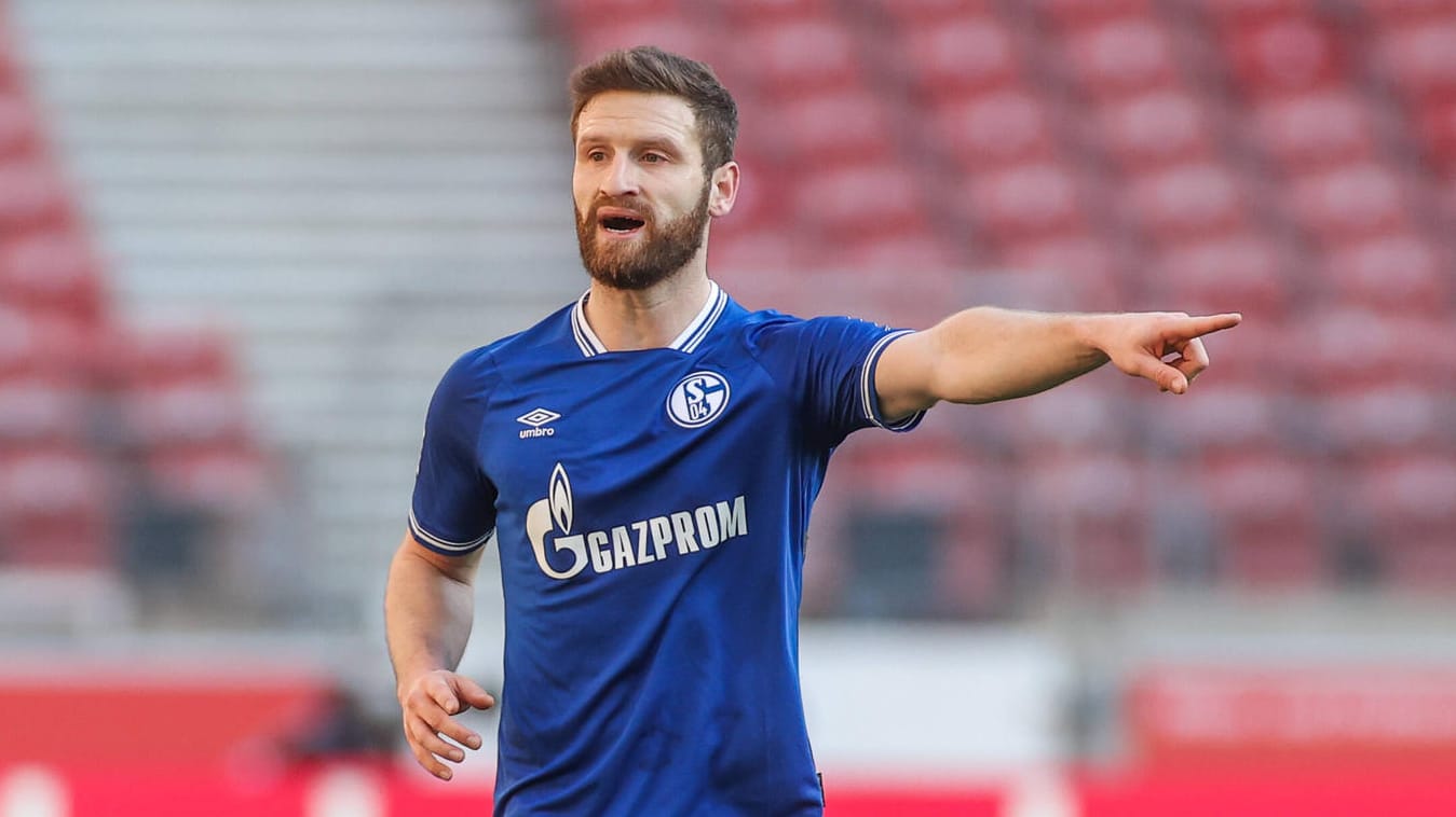 Schalke 04: Shkodran Mustafi soll einer der Spieler sein, die angeblich eine Ablösung des Trainers gefordert haben.