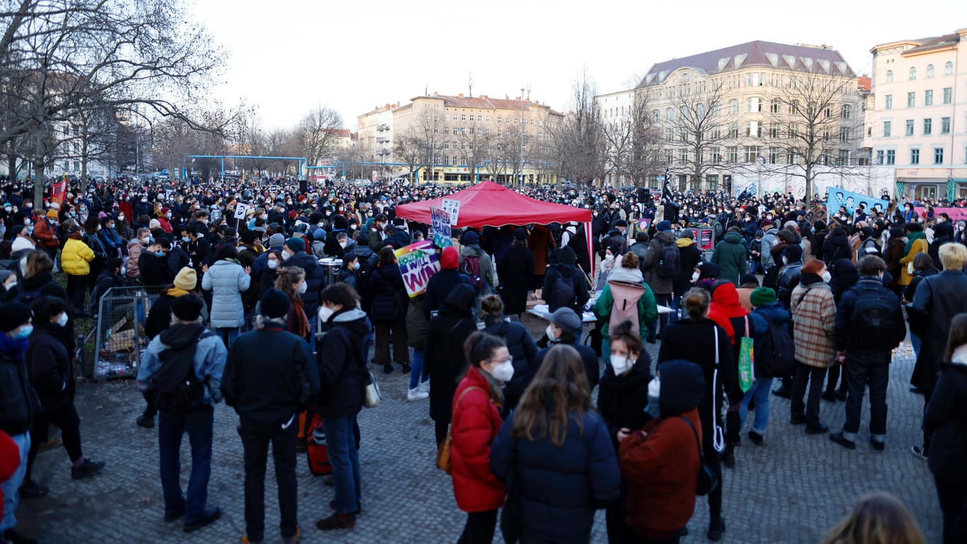 Gedenkveranstaltung zum ersten Jahrestag des rassistischen Anschlags in Hanau am 19. Februar: Berlin hat ein neues Versammlungsgesetz beschlossen.