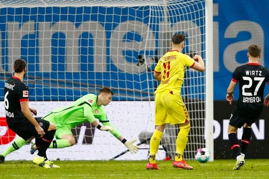Freiburgs Ermedin Demirovic (2.