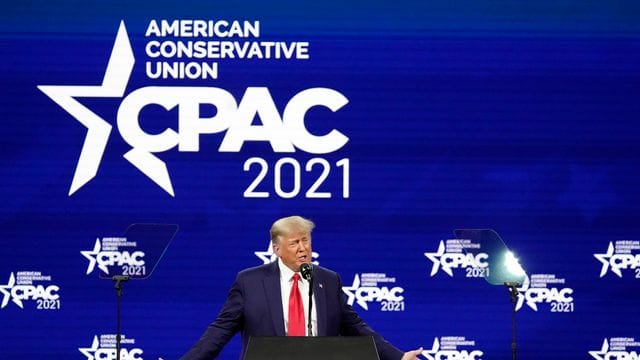 Donald Trump spricht auf der Konferenz CPAC, einer Veranstaltung konservativer Aktivisten. Donald Trump spricht auf der Konferenz CPAC, einer Veranstaltung konservativer Aktivisten.