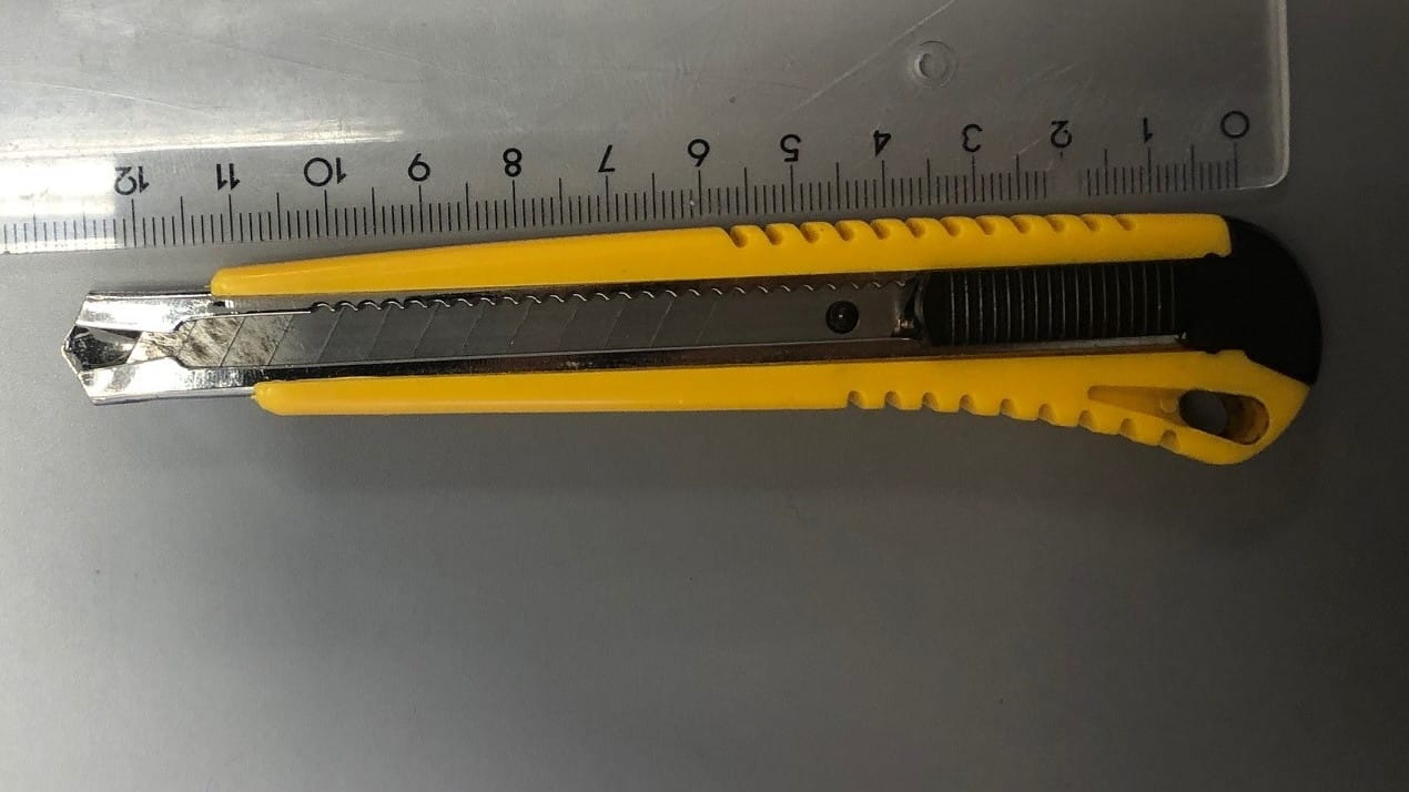 Ein Cuttermesser: Der 28-Jährige führte dieses in seiner Jackentasche mit.