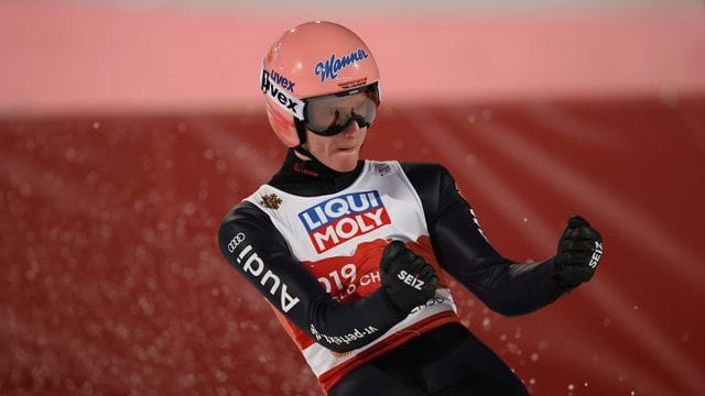 Holte zwei der drei deutschen Medaillen in der ersten Woche in Oberstdorf: Karl Geiger. Holte zwei der drei deutschen Medaillen in der ersten Woche in Oberstdorf: Karl Geiger.
