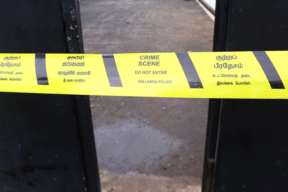 Colombo in Sri Lanka: Wie die Polizei mitteilte, hätten die Beamten mindestens fünf Stöcke gefunden, die bei dem Ritual zerbrochen seien (Archivbild).
