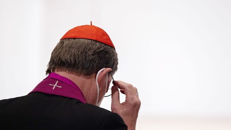 Kardinal Rainer Maria Woelki (Archivbild): Nachdem der Erzbischof von Köln ein Gutachten zum Missbrauch im Erzbistum unter Verschluss gehalten hat, ermittelt nun ein zweiter Gutachter.