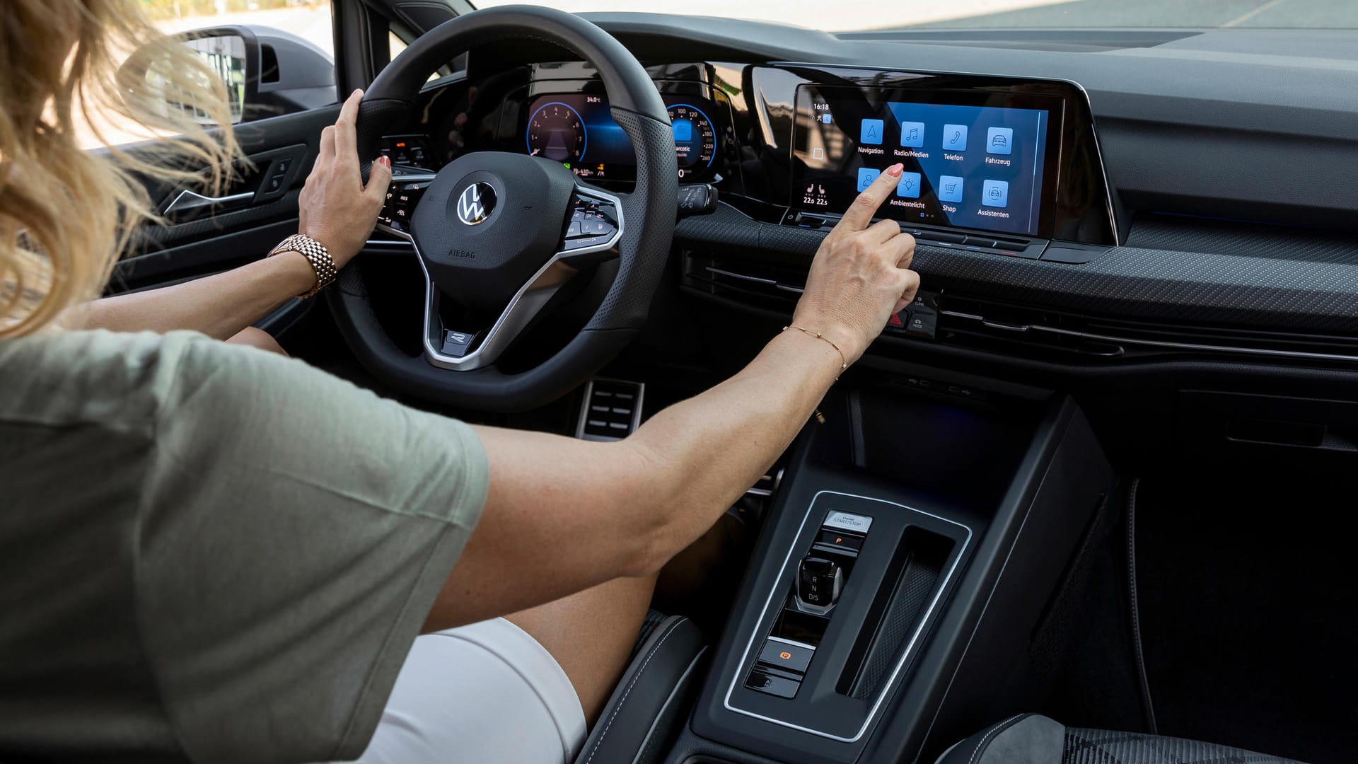 Infotainment des Golf 8: Im Test bekommt es keine Bestnoten.