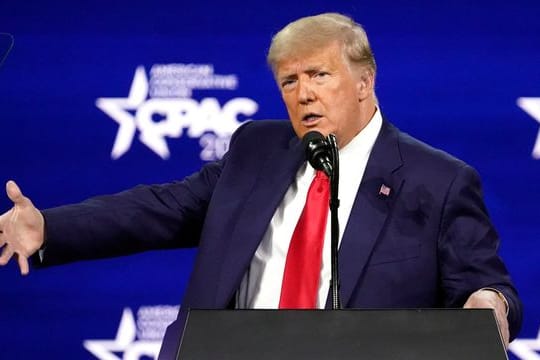 Donald Trump spricht auf der Konferenz CPAC, einer Veranstaltung konservativer Aktivisten.