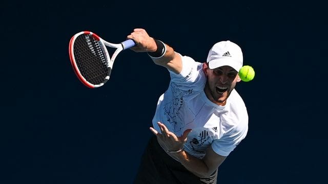 Steht im Achtelfinale des Turniers von Buenos Aires: Dominik Koepfer in Aktion. Steht im Achtelfinale des Turniers von Buenos Aires: Dominik Koepfer in Aktion.