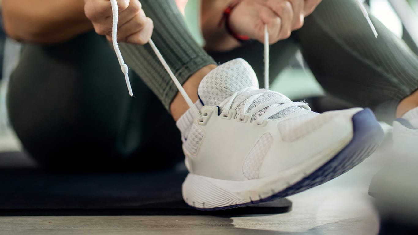 Sportschuhe: Eine besondere Schnürung verspricht besseren Halt in den Schuhen.