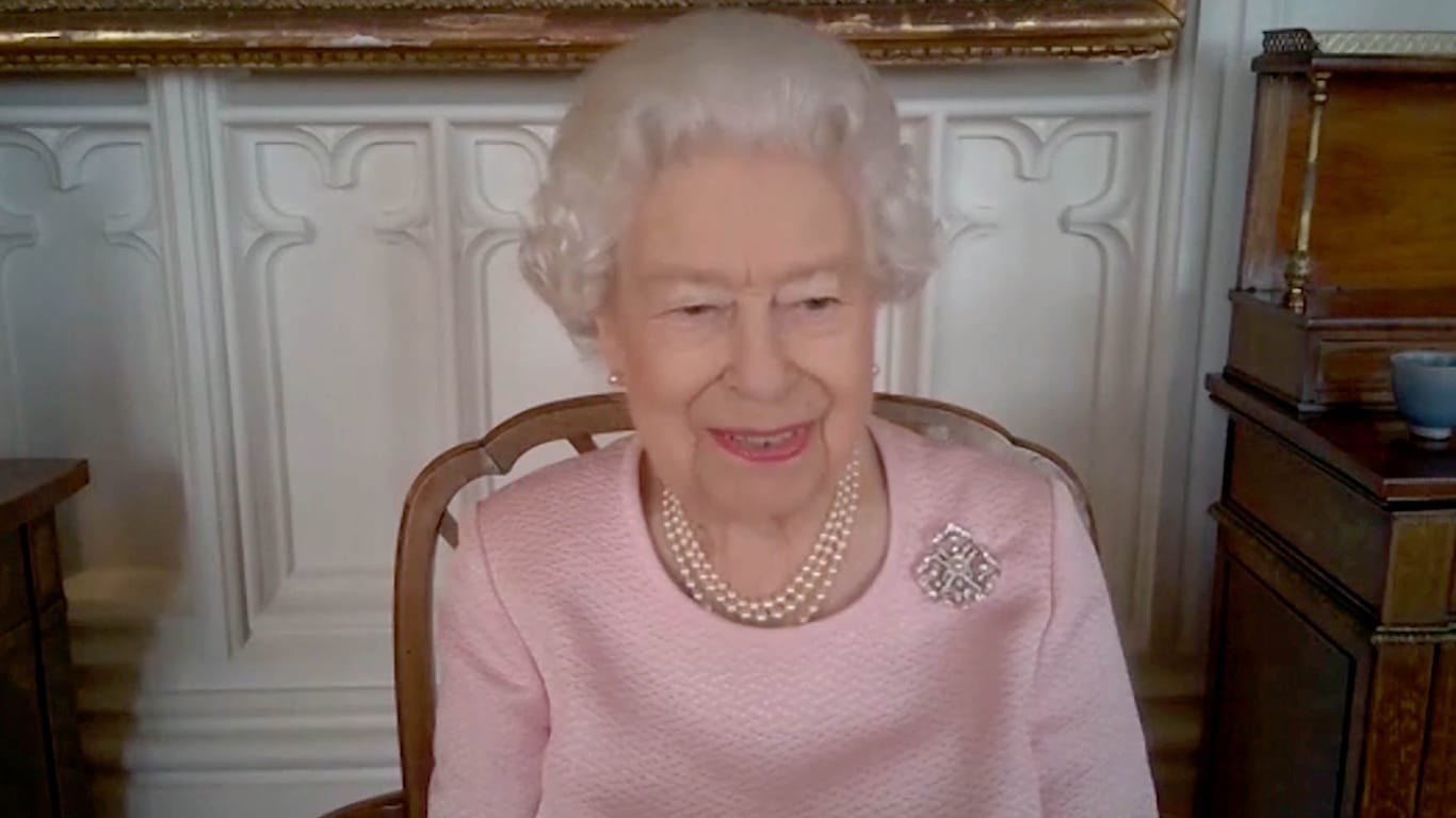 Königin Elizabeth II.: Vom Schloss Windsor aus meldete sie sich bei einem Video-Telefonat beim Gouverneur von Südaustralien.
