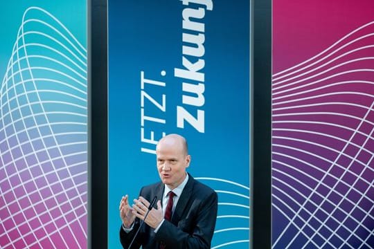 Unionsfraktionschef Ralph Brinkhaus: "Die exekutiven Entscheidungen werden weiter von der Exekutive getroffen.