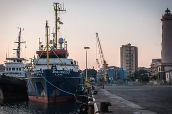 Rettungsschiff "Sea Watch 3": Auch dieses Rettungsschiff haben die Behörden in Sizilien schon einmal festgesetzt.