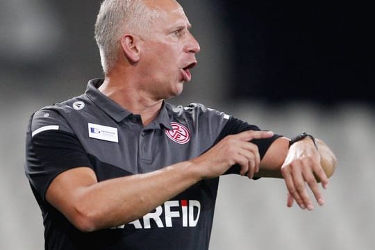 RWE-Trainer Christian Neidhart: "Wir sind Viertligist, deshalb gehen wir mit Demut ins Spiel".