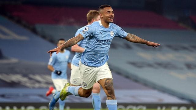 Gabriel Jesus von Manchester City jubelt über sein Tor zum 2:1 gegen Wolverhampton.