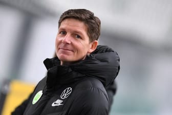 Will mit Wolfsburg über Leipzig ins Pokal-Halbfinale: VfL-Coach Oliver Glasner.