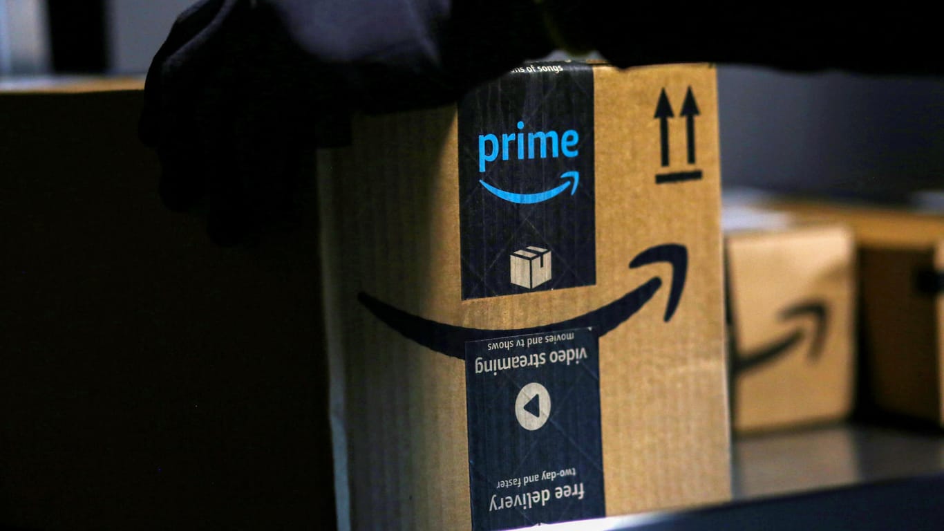 Amazon-Paket: Der "Grinsemund" spielt in den Werbespots des Unternehmens eine zentrale Rolle.