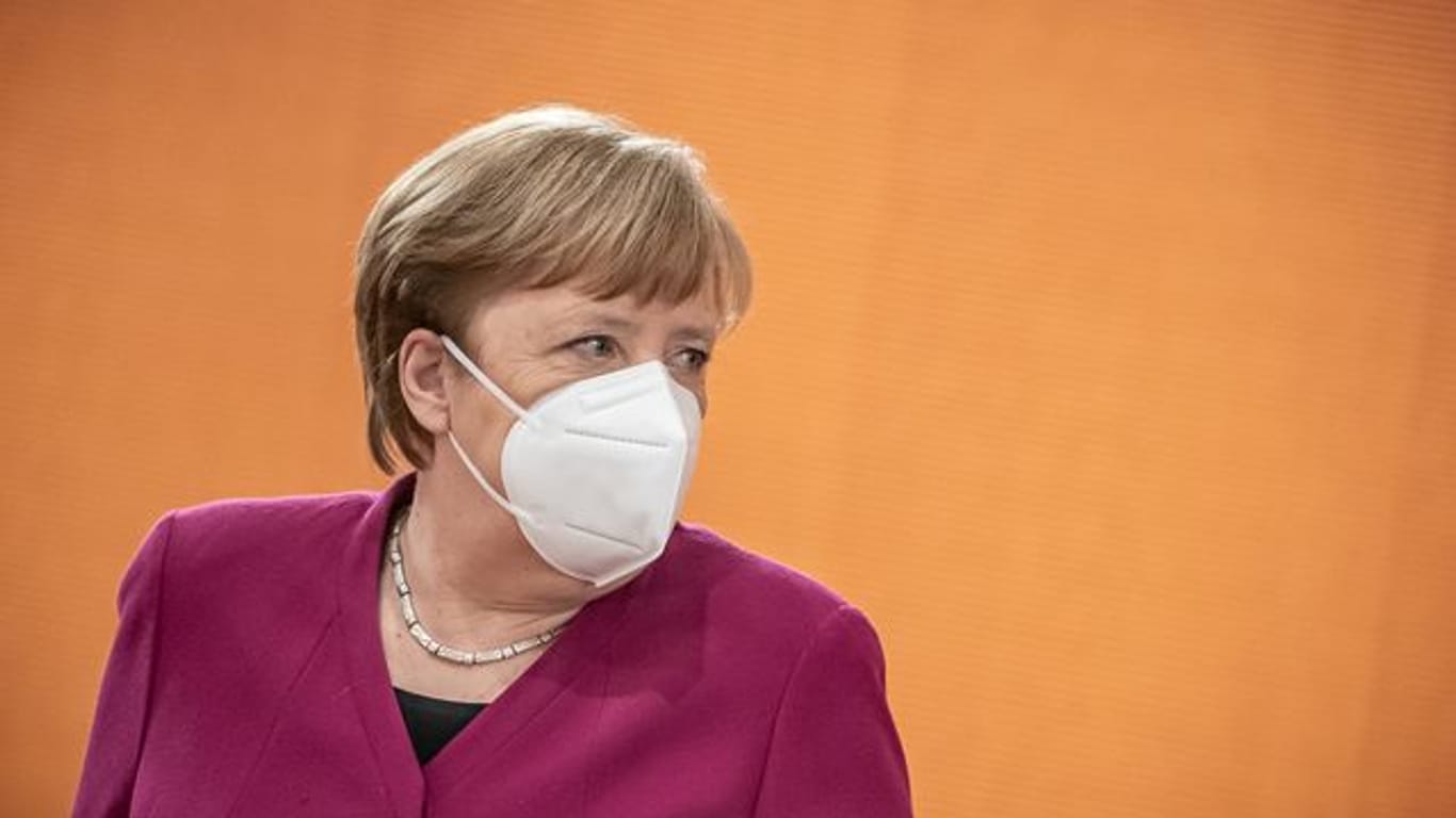 Berät mit Bund und Ländern über mögliche Lockerungen der Corona-Beschränkungen: Bundeskanzlerin Angela Merkel.