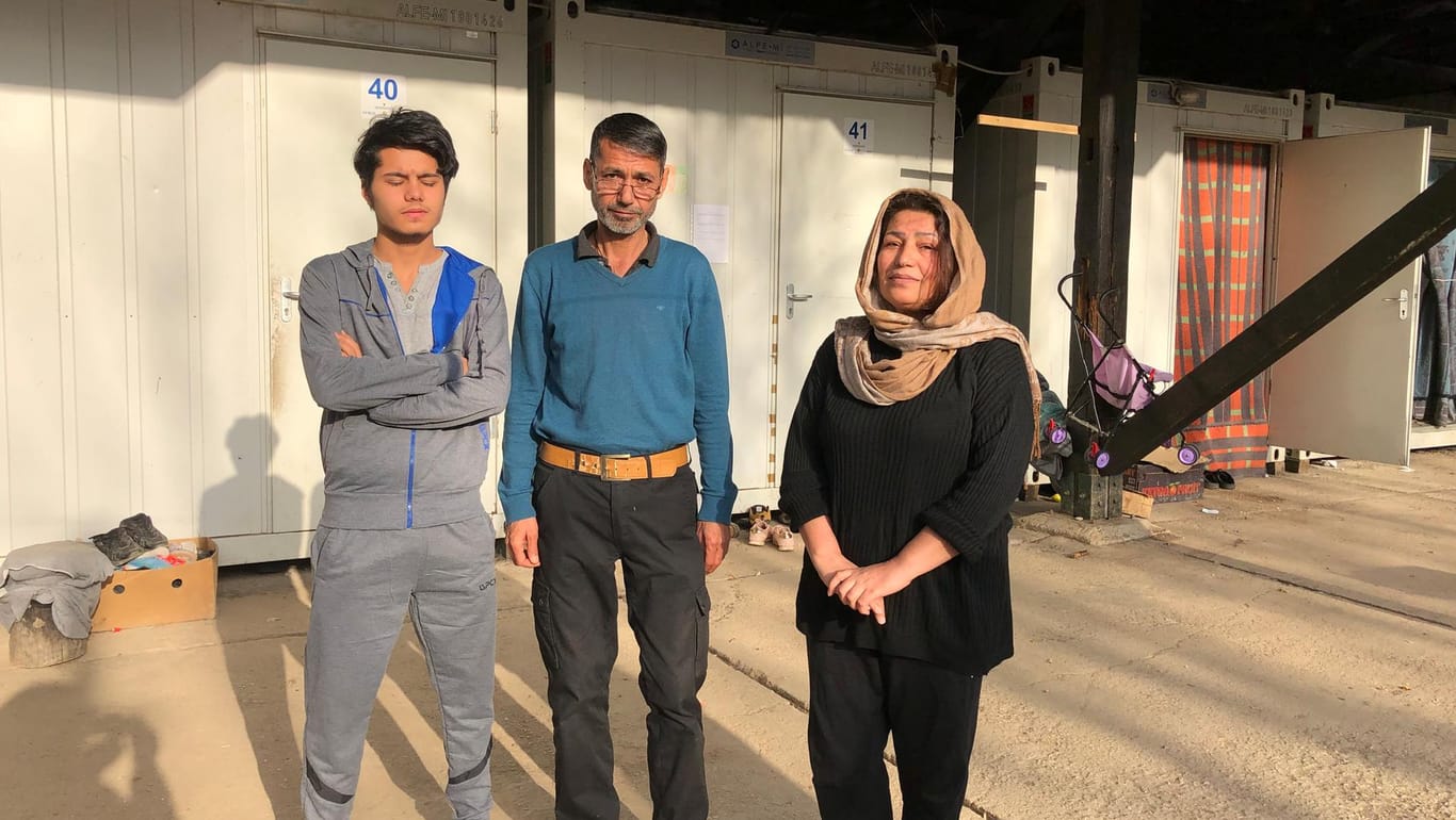 Mehdi Haidarin, sein Sohn Ebad und seine Frau Leiluma: Die afghanische Familie ist vor fünf Jahren in Afghanistan aufgebrochen.