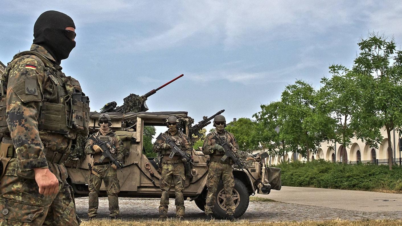 Kommando Spezialkräfte (KSK) bei einer Übung (Archivbild): Einem Kommandeur wird vorgeworfen, sich falsch verhalten zu haben.