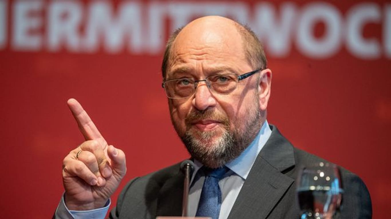 Kritisiert die riesigen Ablösesummen im Profi-Fußball: Martin Schulz (SPD), Bundestagsabgeordneter.