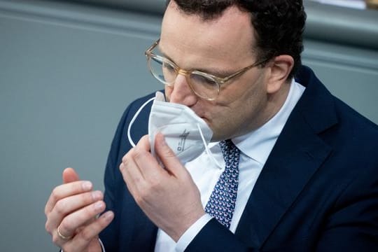 Jens Spahn (CDU), Bundesminister für Gesundheit, bei der 215.
