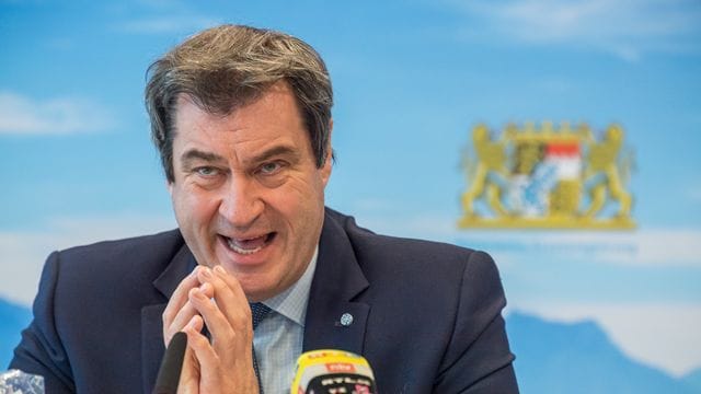 Bayerns Ministerpräsident Markus Söder hat Finanzminister Olaf Scholz heftig angeraunzt. Bayerns Ministerpräsident Markus Söder hat Finanzminister Olaf Scholz heftig angeraunzt.