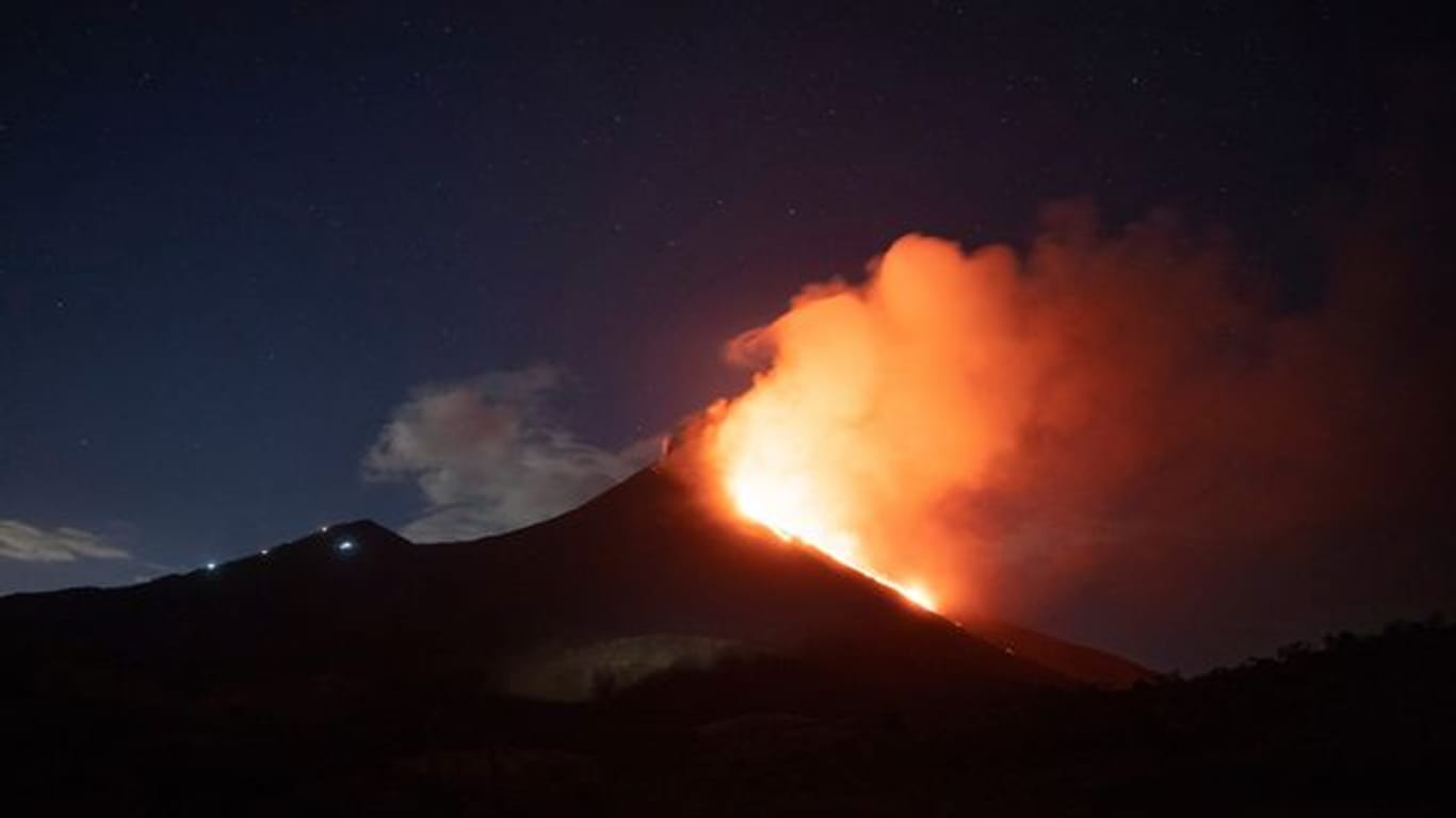 Der 30 Kilometer südlich von Guatemala-Stadt gelegene Vulkan Pacaya speit erneut Lava, Dampf und Asche.