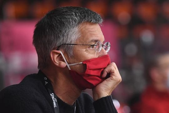 Für Bayern-Präsident Herbert Hainer ist das Spiel gegen den BVB immer noch ein Spitzenspiel.