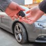 Polizei Köln warnt: Betrüger verkaufen gestohlene Autos – schon über 100 Fälle