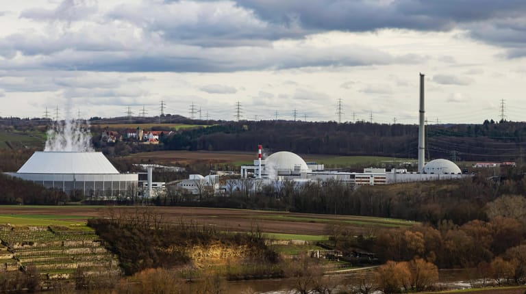 Gemeinschaftskernkraftwerk Neckarwestheim (Symbolbild): Für den Atomausstieg werden die AKW-Betreiber entschädigt.