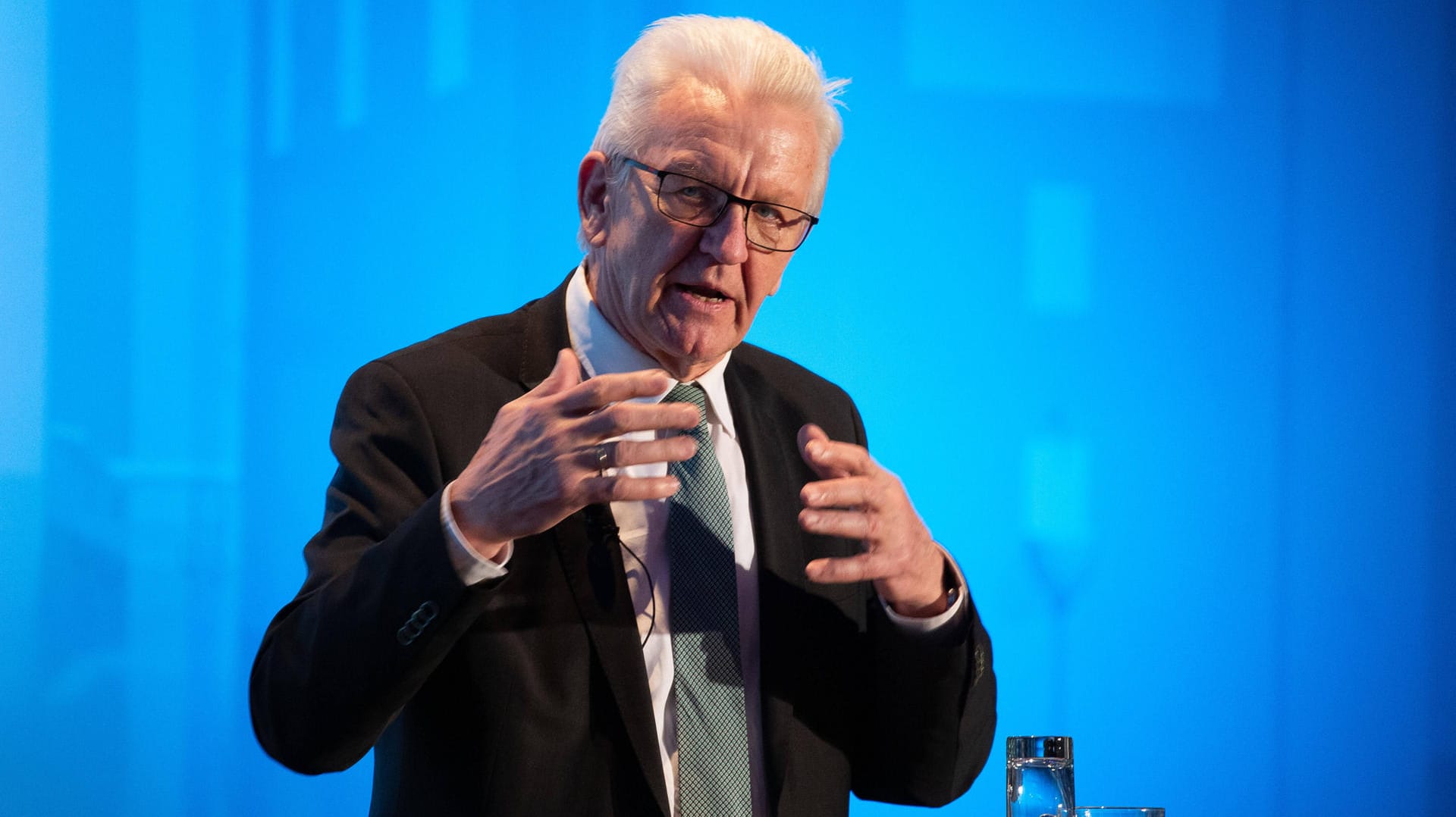 Winfried Kretschmann: Im Beliebtheitsduell mit CDU-Kandidatin Susanne Eisenmann um die Landtagswahl in Baden-Württemberg liegt der Ministerpräsident deutlich vorn. Winfried Kretschmann: Im Beliebtheitsduell mit CDU-Kandidatin Susanne Eisenmann um die Landtagswahl in Baden-Württemberg liegt der Ministerpräsident deutlich vorn.