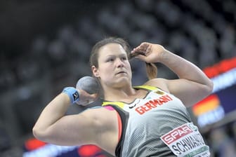 Holte in Torun im ersten Versuch mit 18,86 Meter die beste Weite und steht im Finale: Christina Schwanitz.