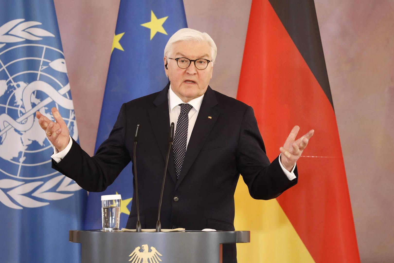 Bundespräsident Frank-Walter Steinmeier: "Noch immer sterben hunderte Menschen an einer Covid-19-Infektion Tag für Tag."