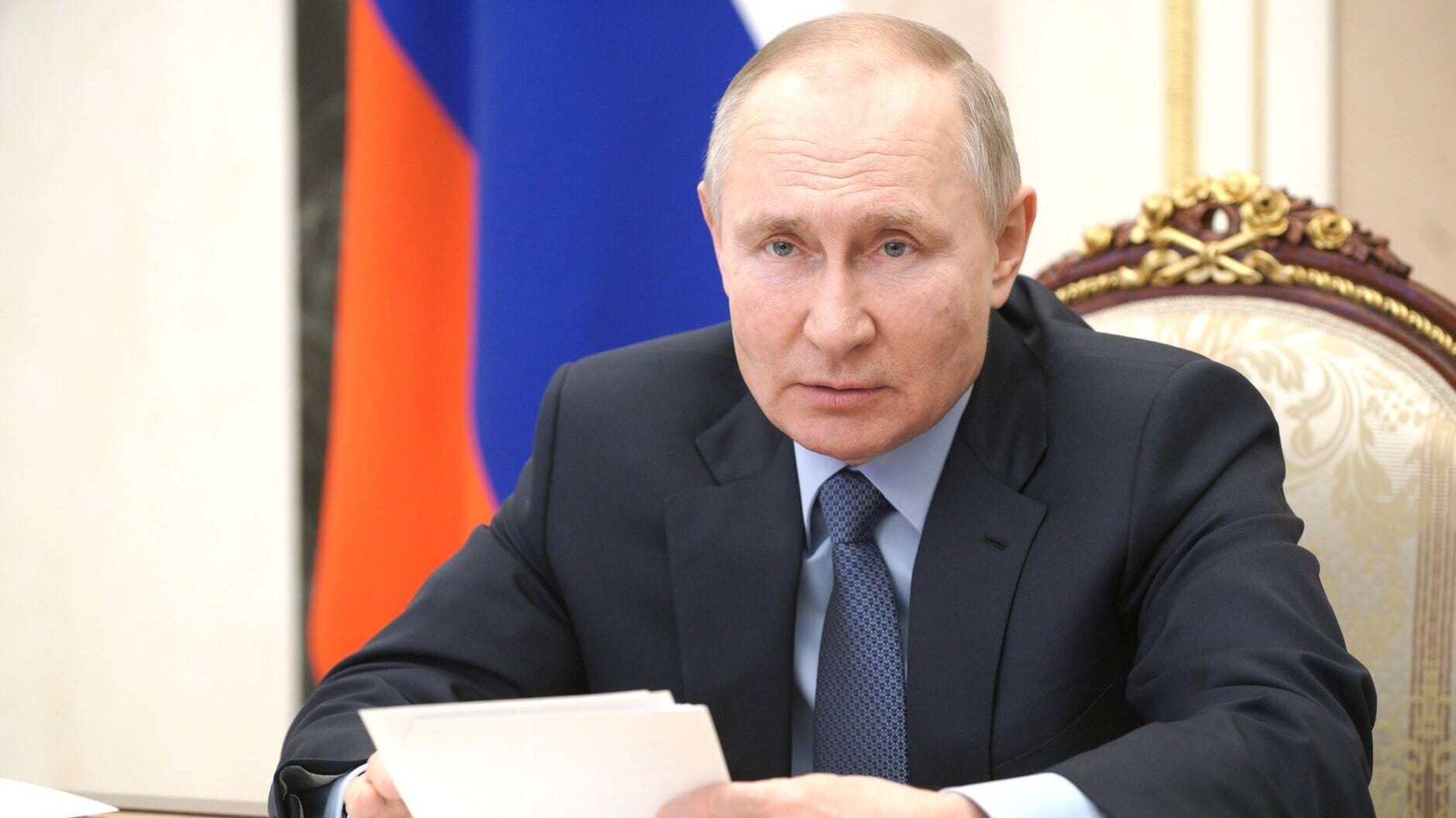 Wladimir Putin: Unter seiner Führung will Russland die deutsche Demokratie untergraben, warnt Historikerin und Pulitzer-Preisträgerin Anne Applebaum im t-online-Gespräch.