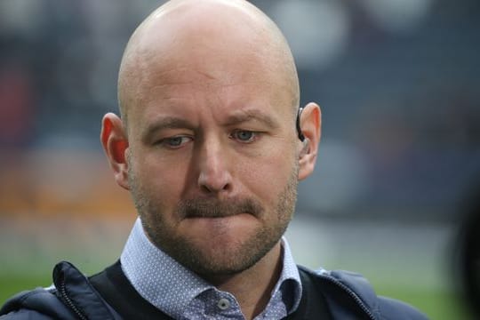 Hoffenheims Sortvorstand Alexander Rosen erwägt den Gehaltsetat des Lizenzspielerkaders nach unten zu justieren.