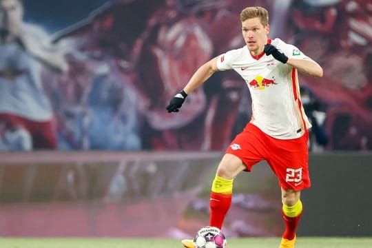 Leipzigs Marcel Halstenberg hat eine Kniereizung und kann derzeit nur individuell trainieren.