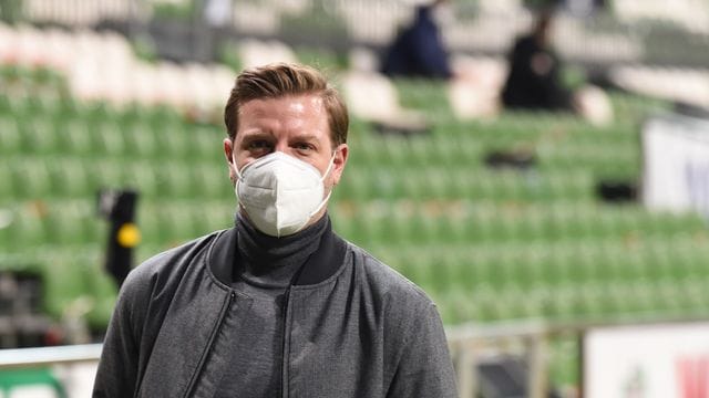 Auch knapp ein Jahr nach dem Ausbruch der Pandemie will sich Kohfeldt nicht an den Fußball unter Corona-Bedingungen gewöhnen. Auch knapp ein Jahr nach dem Ausbruch der Pandemie will sich Kohfeldt nicht an den Fußball unter Corona-Bedingungen gewöhnen.