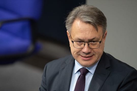 Gehört dem Bundestag seit 2002 an, seit 2014 ist er stellvertretender Vorsitzender der Unionsfraktion: Georg Nüßlein.