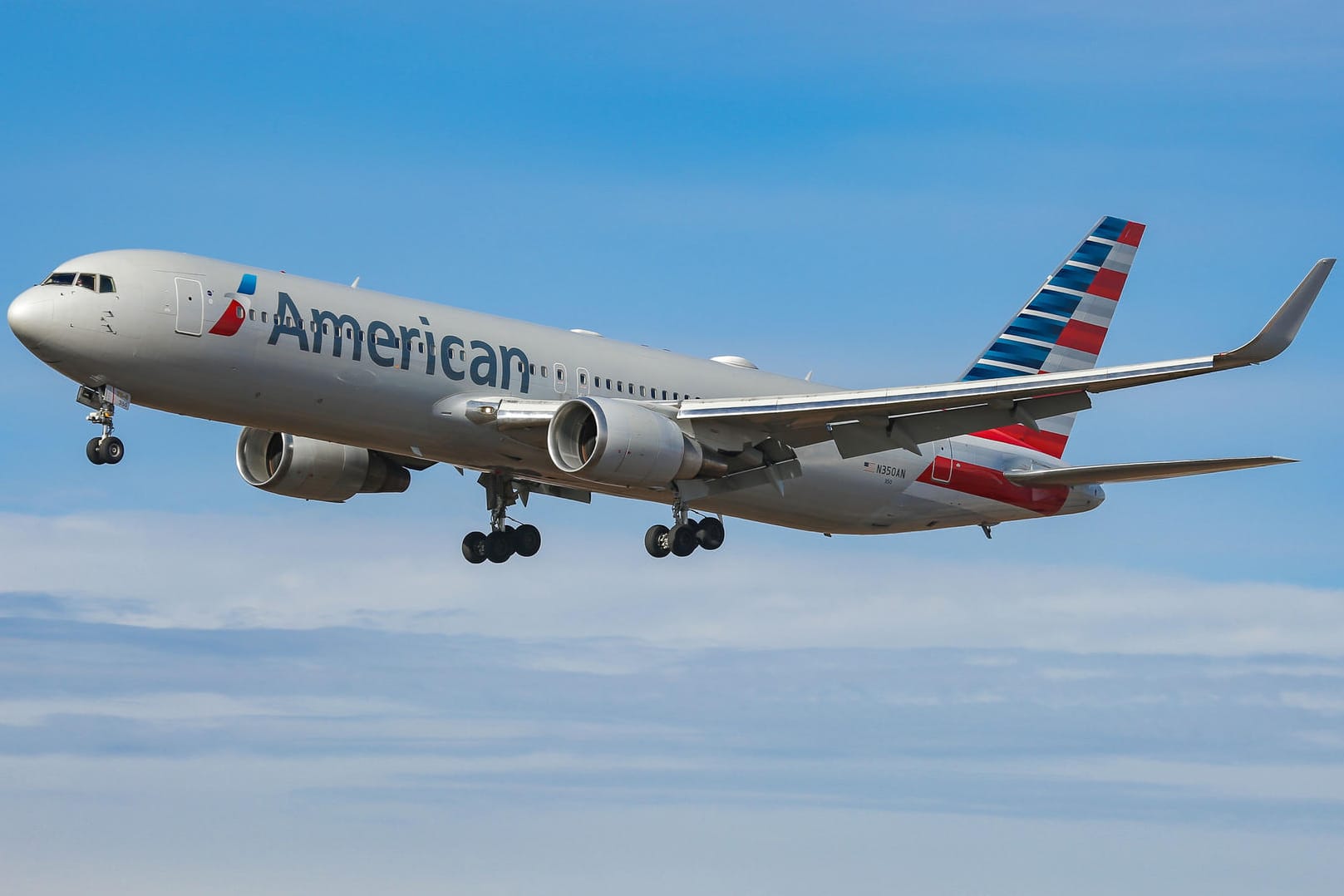 Eine American Airlines Boeing 767: Im Streit um Subventionen für Flugzeugbauer haben EU und USA nun eine Übergangslösung gefunden.
