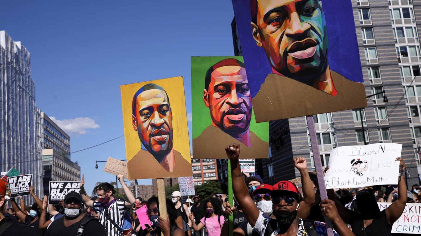 Protest gegen Polizeigewalt an Afroamerikanern: Der Tod von George Floyd löste eine hitzige Debatte über Rassismus in den USA aus.