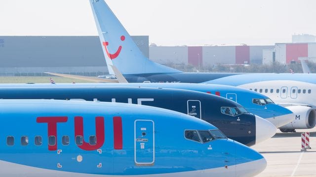 Flugzeuge von Tuifly: Das Unternehmen muss sparen.