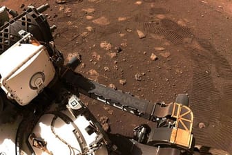 Aufnahme des Rovers "Perseverance" auf dem Mars.