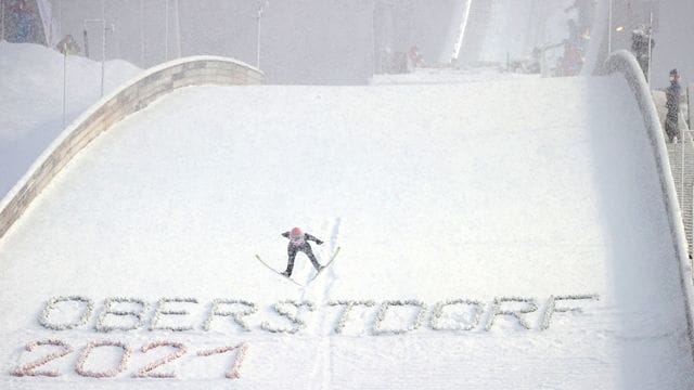 Im Teamwettbewerb haben die deutschen Springer bei der WM in Oberstdorf gute Chancen aufs Treppchen.