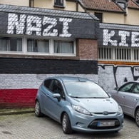 Graffiti im sogenannten "Nazikiez" in Dorstfeld (Archivbild): Mittlerweile sind die eindeutigen Schriftzüge übermalt.