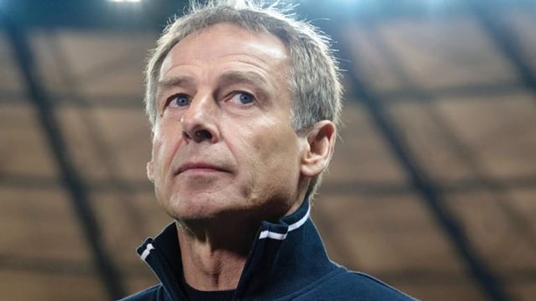 Klinsmann sieht nach seinem Abgang vor gut einem Jahr Hertha BSC nach der Berufung von Carsten Schmidt zum Vorstandsvorsitzenden wieder auf dem richtigen Kurs.